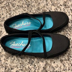 Sketchers Memory Foam Mary Jane Flat